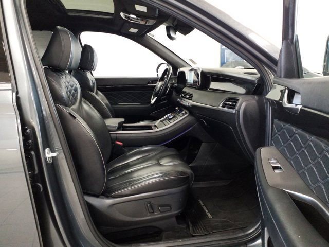Used 2022 Hyundai Palisade Calligraphy image 16
