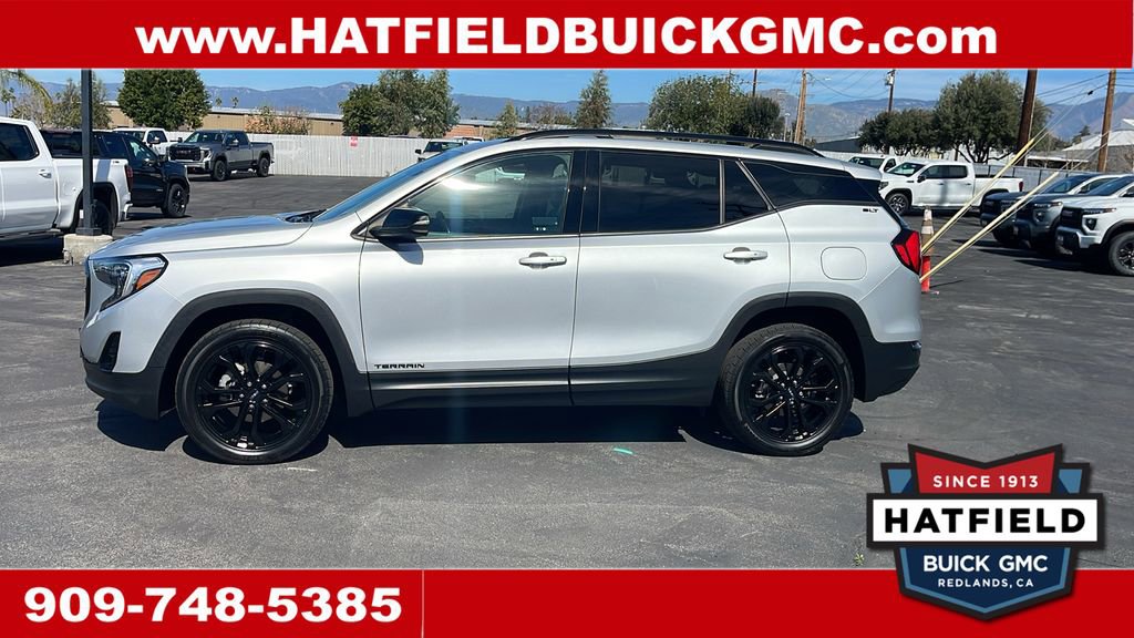 Used 2021 GMC Terrain SLT w/ Elevation Edition image 2