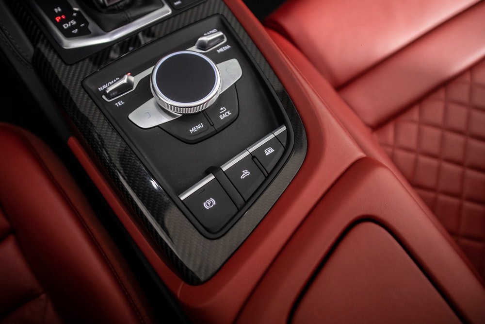 Used 2018 Audi R8 V10 plus image 33