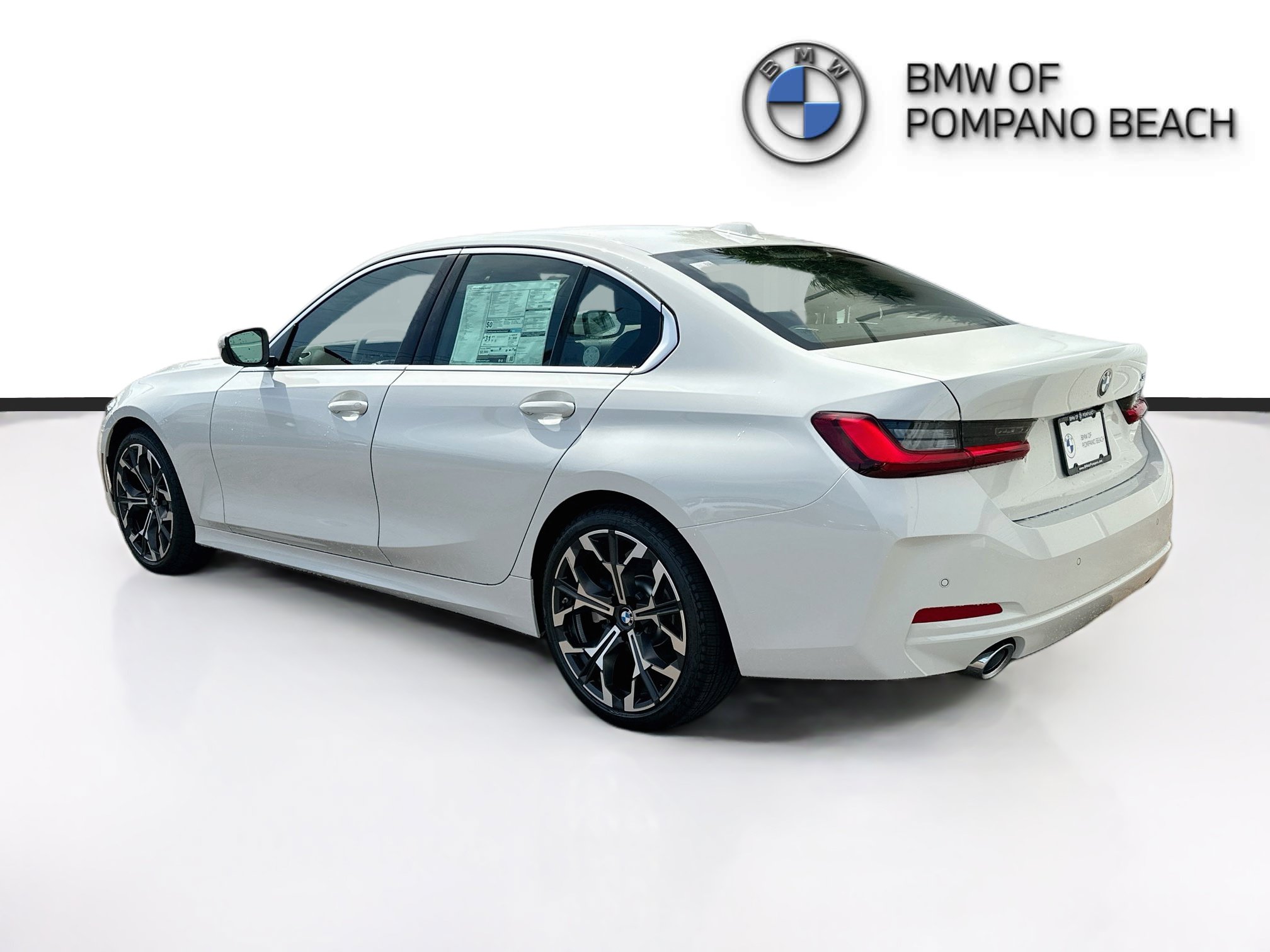 New 2026 BMW 330i Sedan w/ Convenience Package RWD image 5