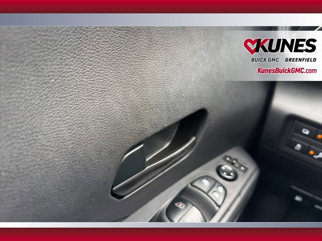 Used 2024 Nissan Kicks S image 35