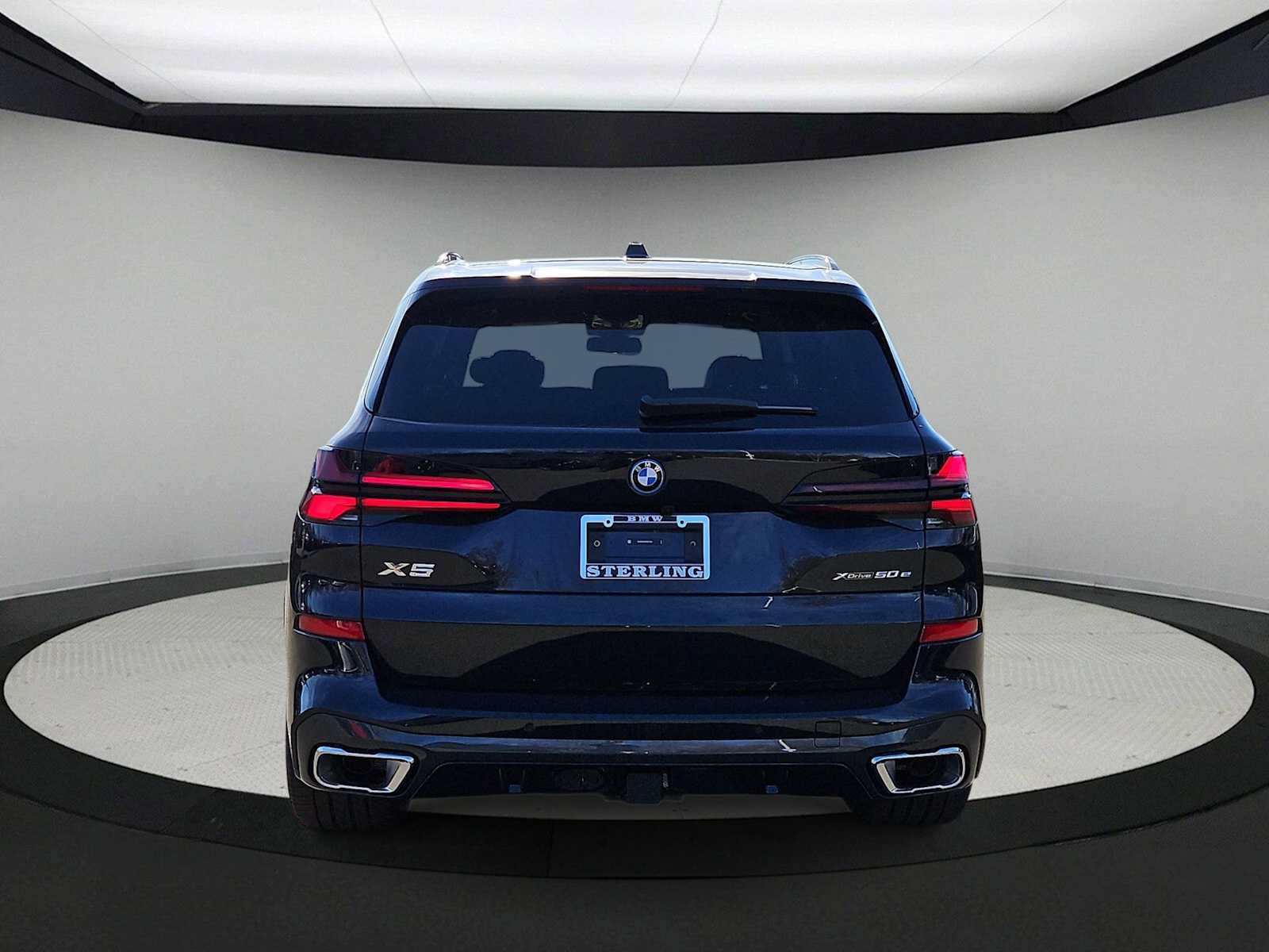 Used 2026 BMW X5 xDrive50e w/ M Sport Package AWD/4WD image 7