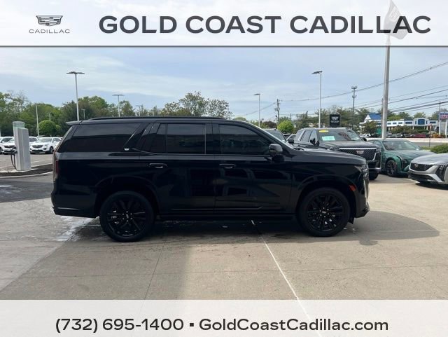 Used 2022 Cadillac Escalade Sport Platinum AWD/4WD image 4