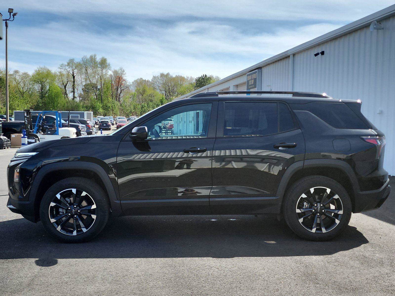New 2026 Chevrolet Equinox RS w/ LPO, Floor Liner Package image 2
