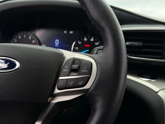 Used 2022 Ford Explorer XLT w/ Equipment Group 202A image 9