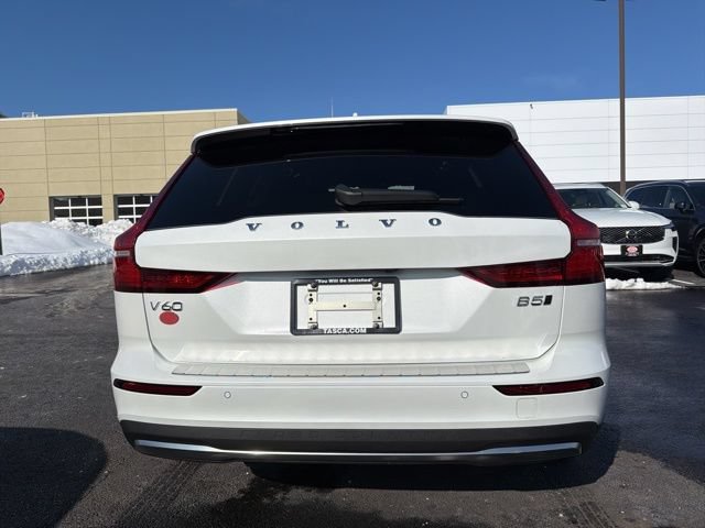 New 2026 Volvo V60 B5 Cross Country Ultra w/ Protection Package Premier AWD/4WD image 4