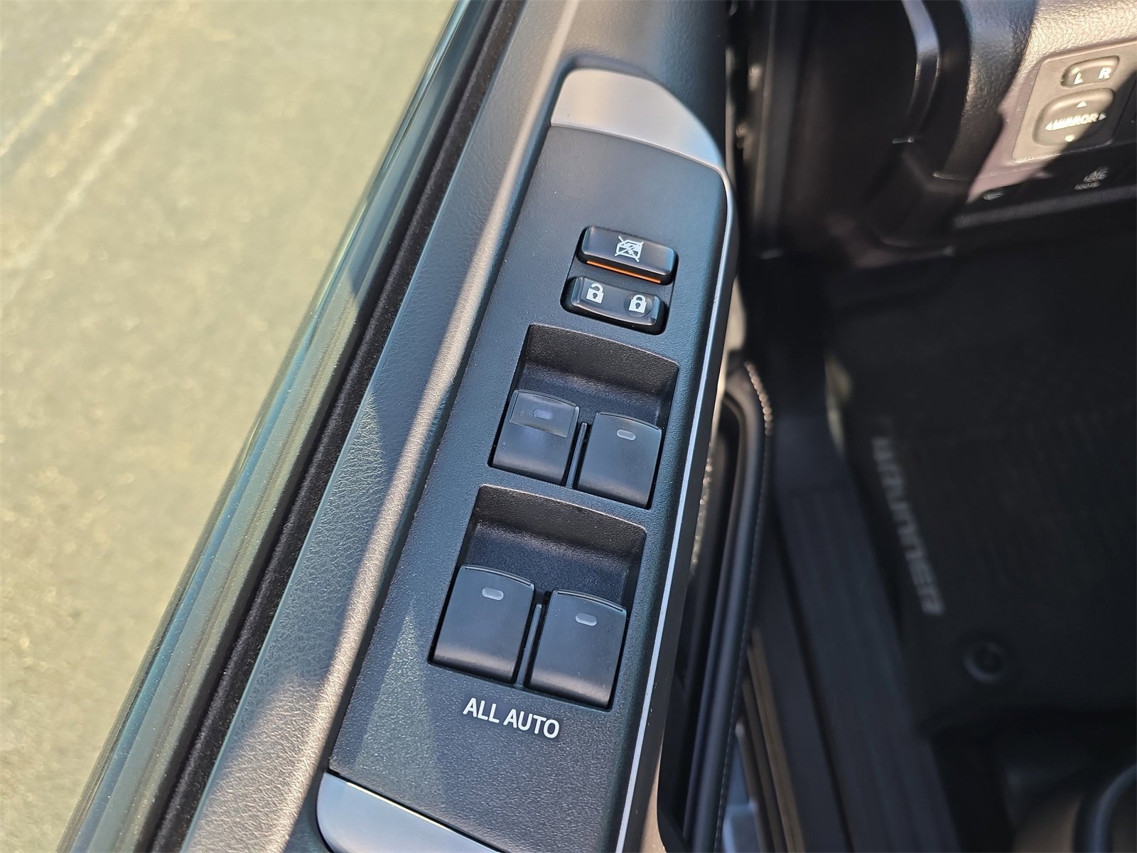 Used 2019 Toyota 4Runner SR5 Premium image 14