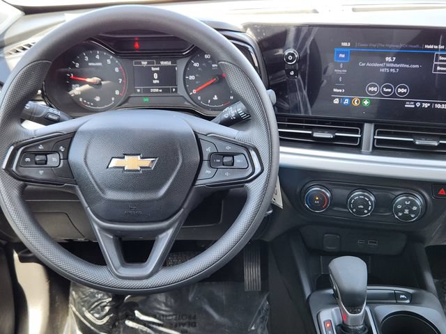 Certified 2024 Chevrolet Trax LS FWD image 26