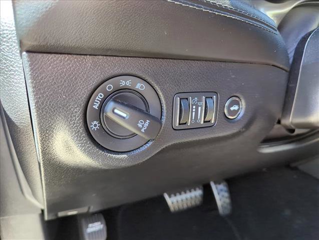 Used 2020 Dodge Challenger R/T w/ Plus Package image 28