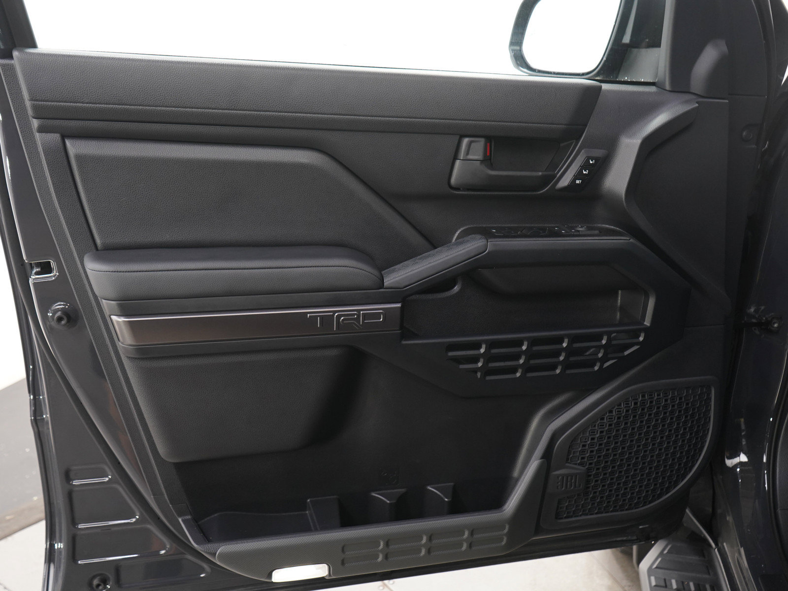 Certified 2026 Toyota 4Runner TRD Off-Road Premium w/ Tow Technology Package AWD/4WD image 21