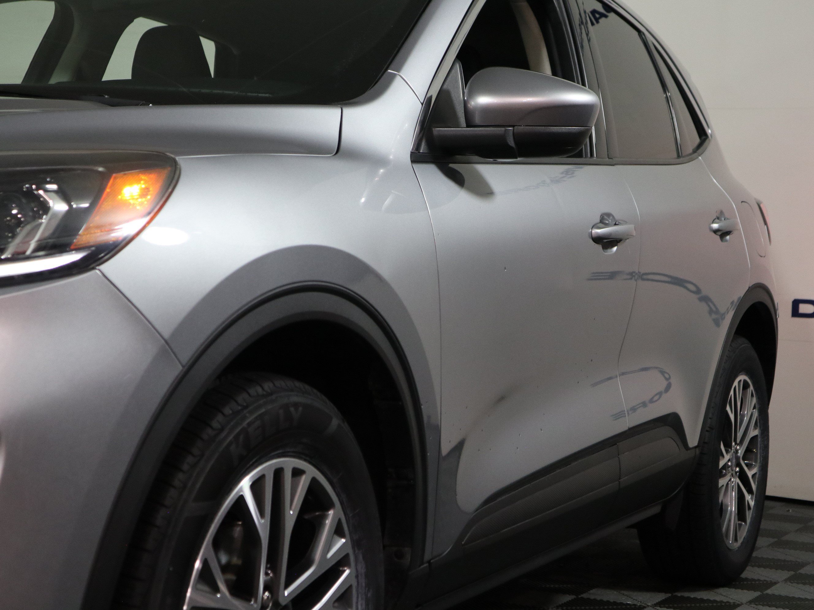 Used 2022 Ford Escape SEL w/ Technology Package AWD/4WD image 11