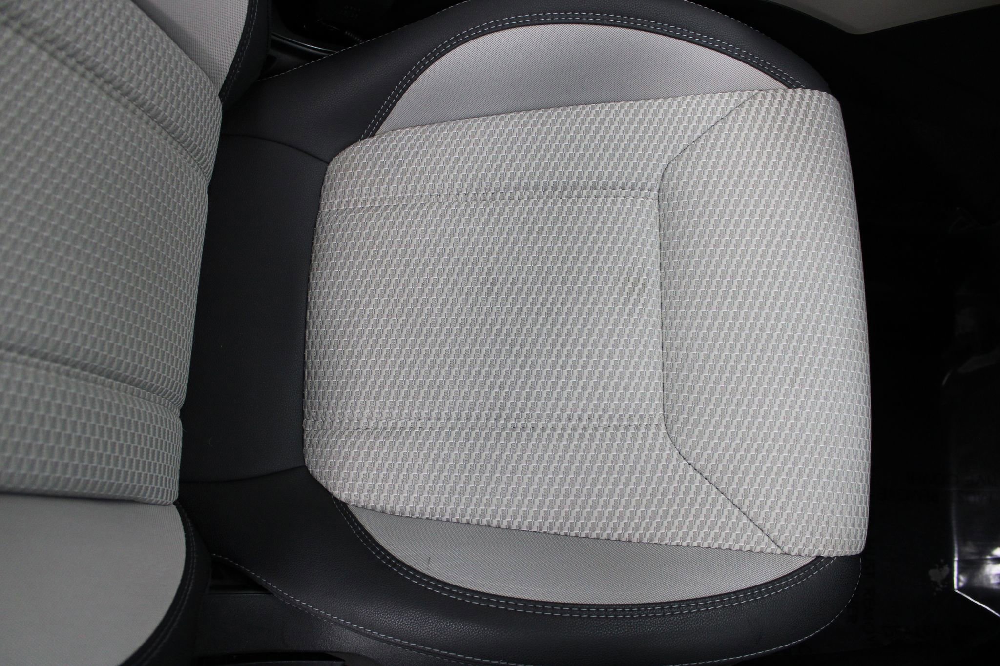 Used 2022 Subaru Forester Premium image 27