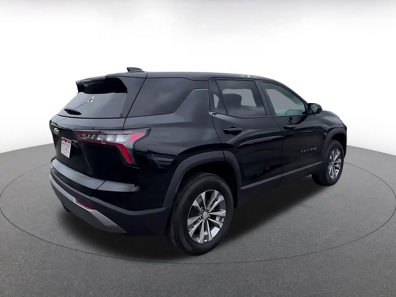 Used 2025 Chevrolet Equinox LT image 14