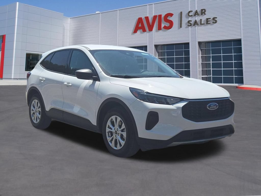 Used 2025 Ford Escape Active FWD image 3