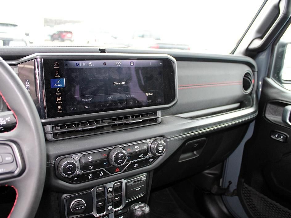 Used 2024 Jeep Wrangler Unlimited Rubicon w/ XTREMEE 35" Tire Package image 25