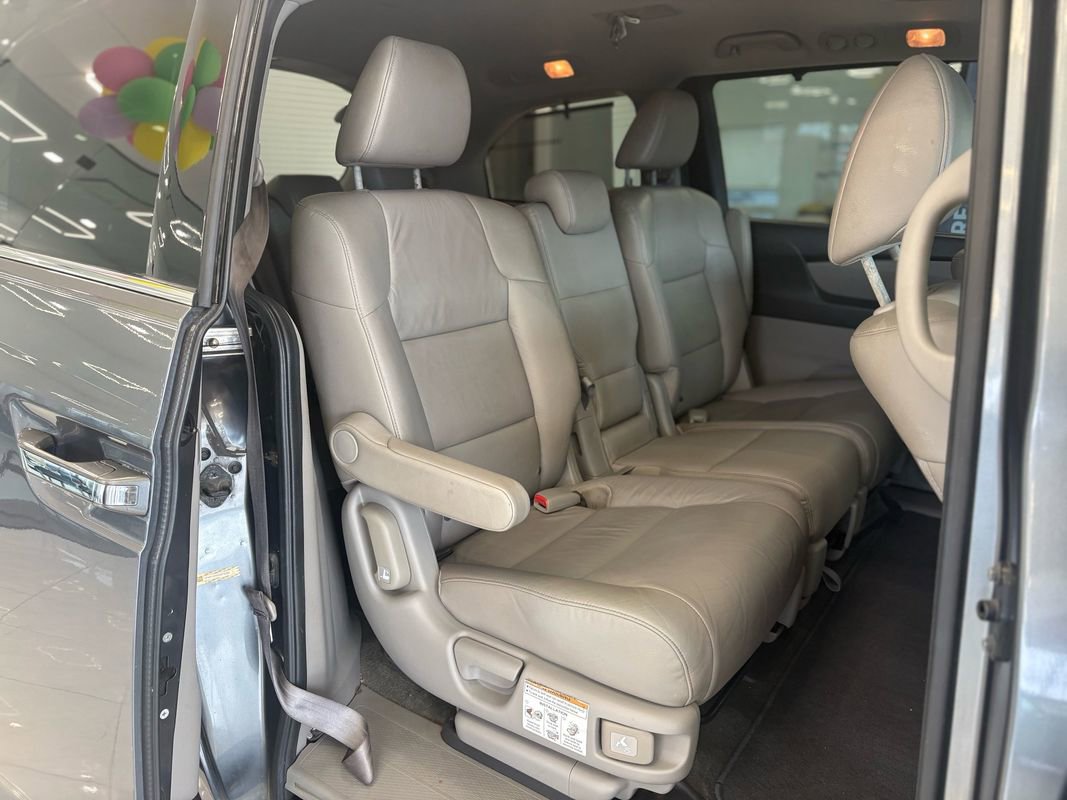 Used 2013 Honda Odyssey Touring image 27