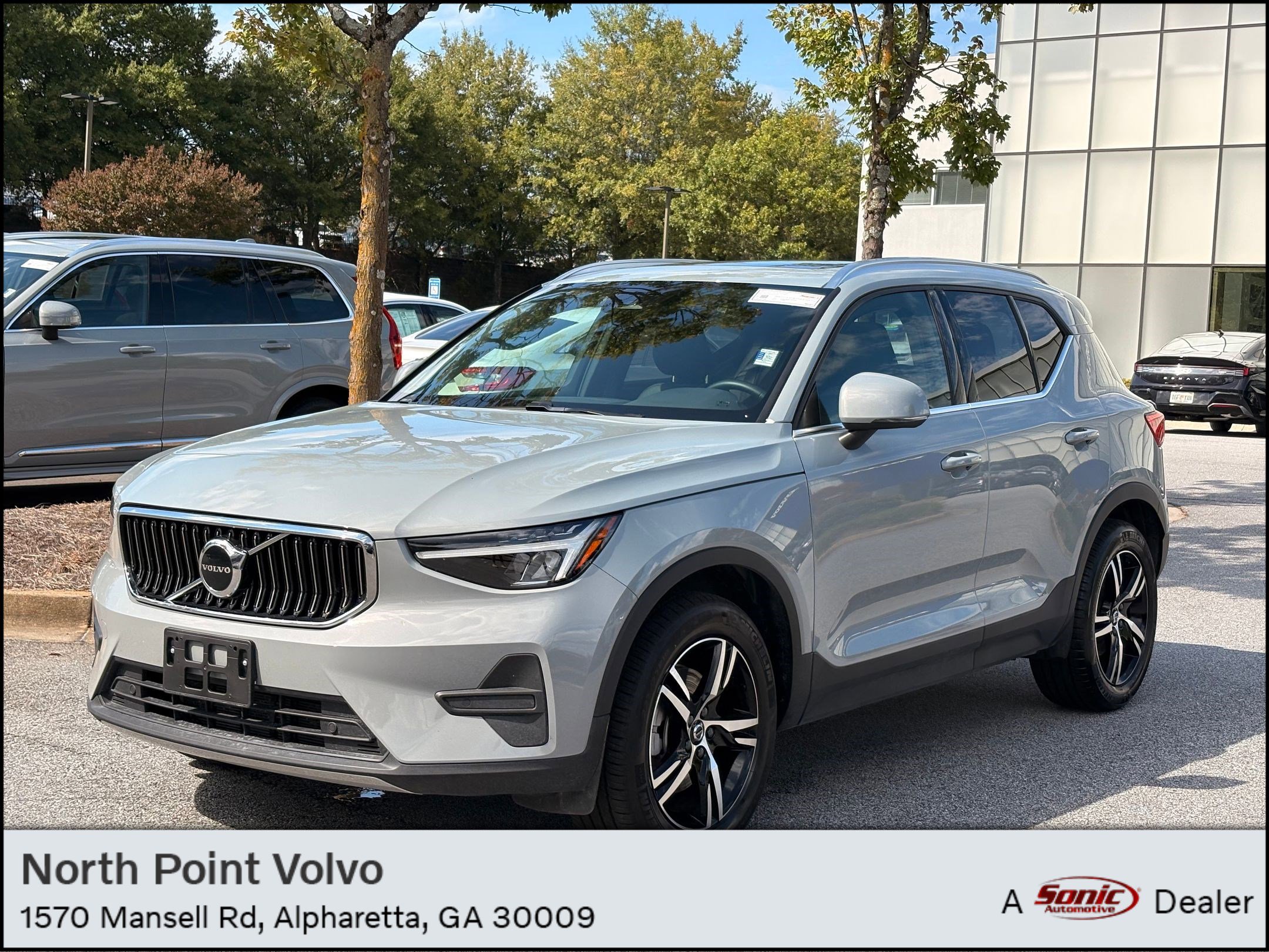 Certified 2025 Volvo XC40 B5 Core