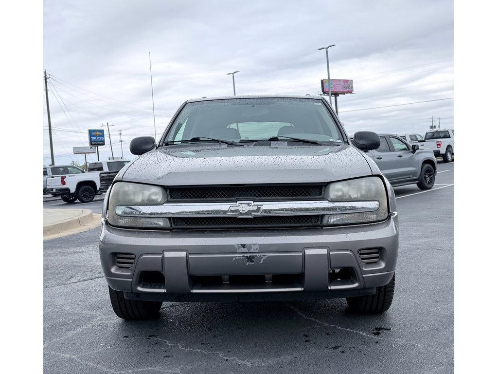 Used 2008 Chevrolet TrailBlazer 2WD w/ Smoker's Package image 3
