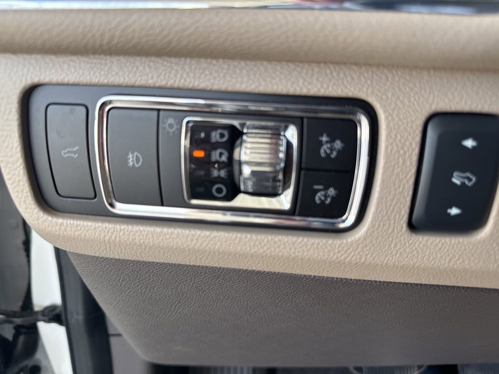 Used 2023 Lincoln Navigator Reserve image 15