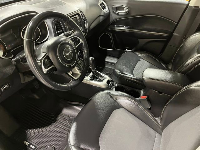 Used 2018 Jeep Compass Latitude w/ Cold Weather Group image 14