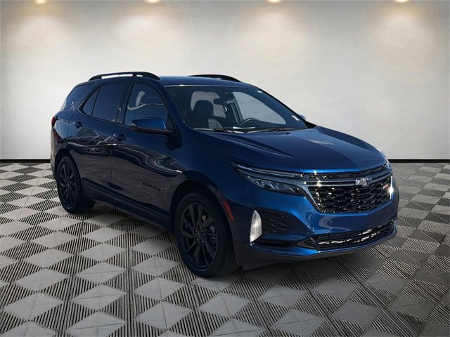 Used 2022 Chevrolet Equinox RS w/ RS Leather Package image 3