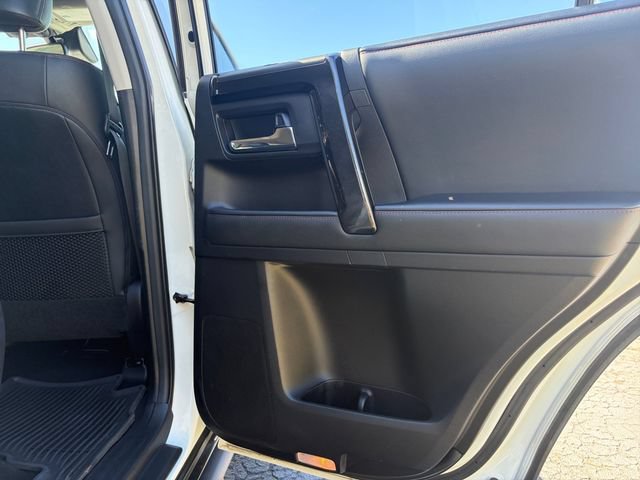 Used 2021 Toyota 4Runner Venture w/ Moonroof Package AWD/4WD image 35