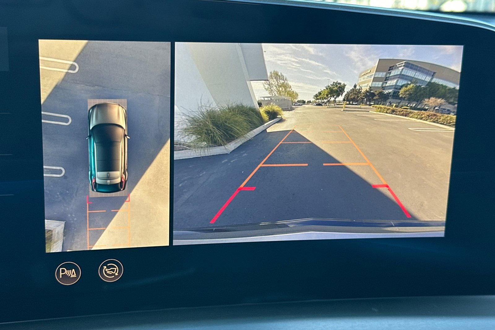 Certified 2024 Cadillac Lyriq Sport image 26