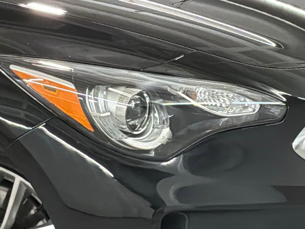 Used 2018 Kia Stinger AWD/4WD image 29