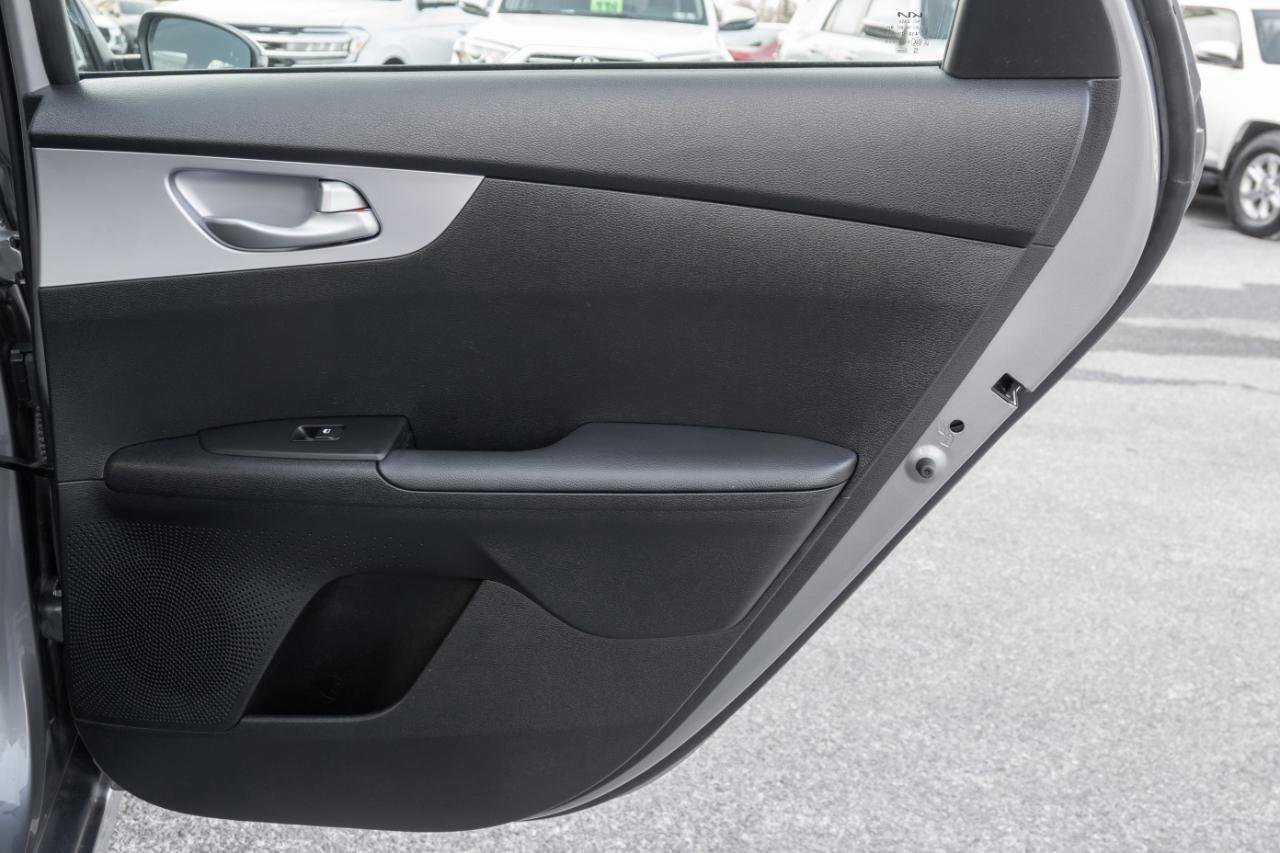 Used 2024 Kia Forte LXS w/ LXS Technology Package image 35