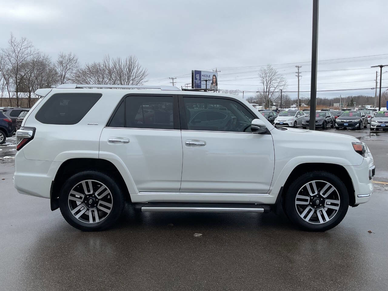 Used 2016 Toyota 4Runner Limited AWD/4WD image 9