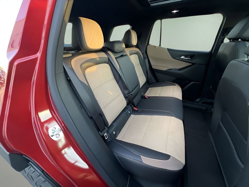 New 2026 Chevrolet Equinox ACTIV w/ Convenience Package III image 26