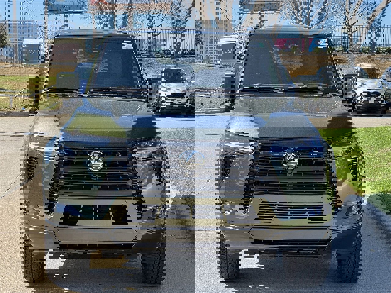 Used 2025 Lexus GX 550 w/ Cold Area Package image 7