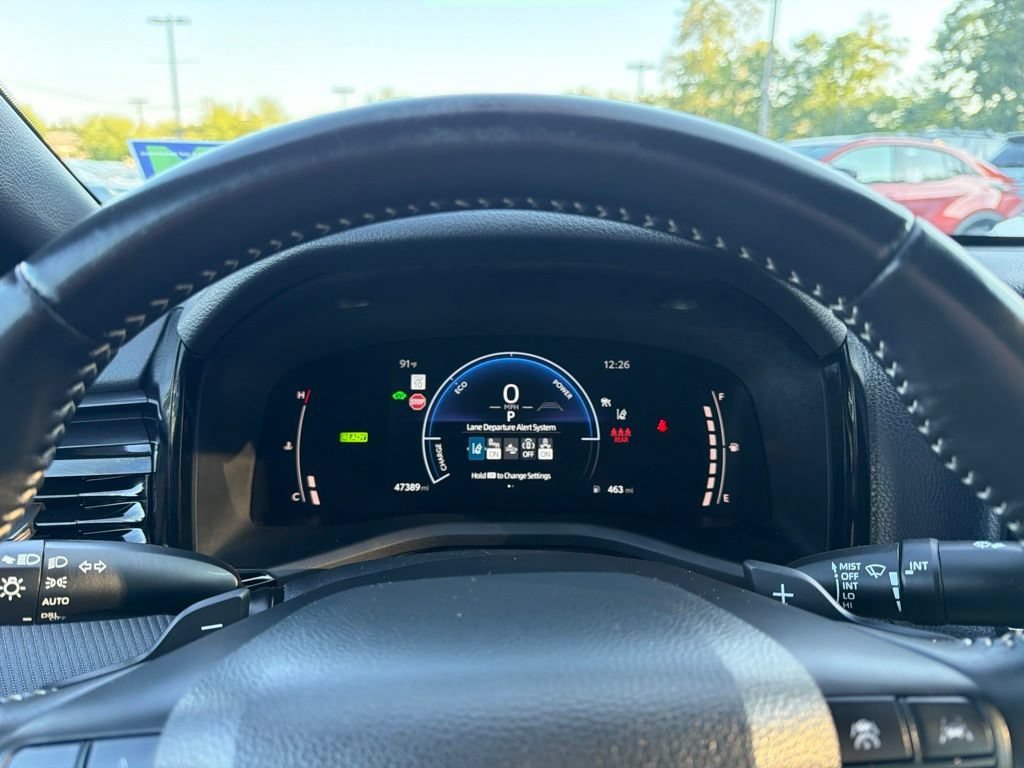 Used 2025 Toyota Camry SE FWD image 25