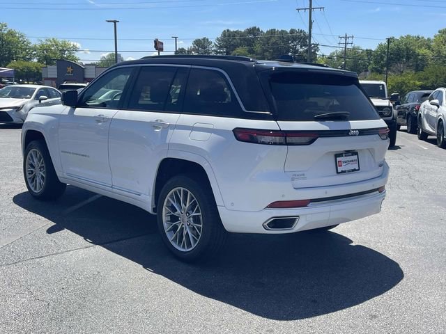 Used 2025 Jeep Grand Cherokee Summit AWD/4WD image 4
