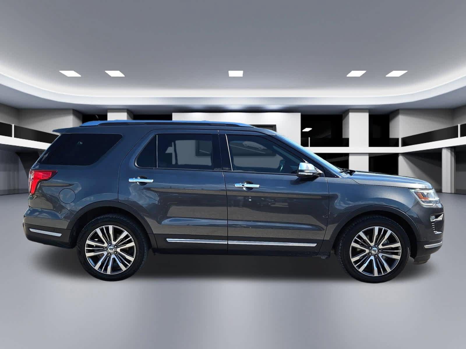 Used 2018 Ford Explorer Platinum AWD/4WD image 6