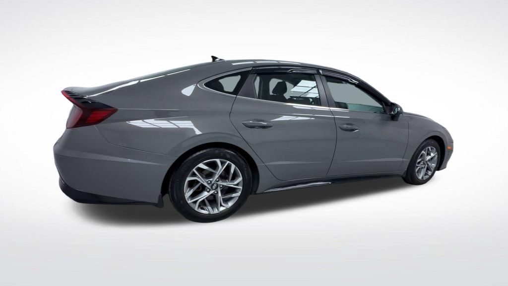 Used 2022 Hyundai Sonata SEL w/ Winter Weather Package FWD image 8