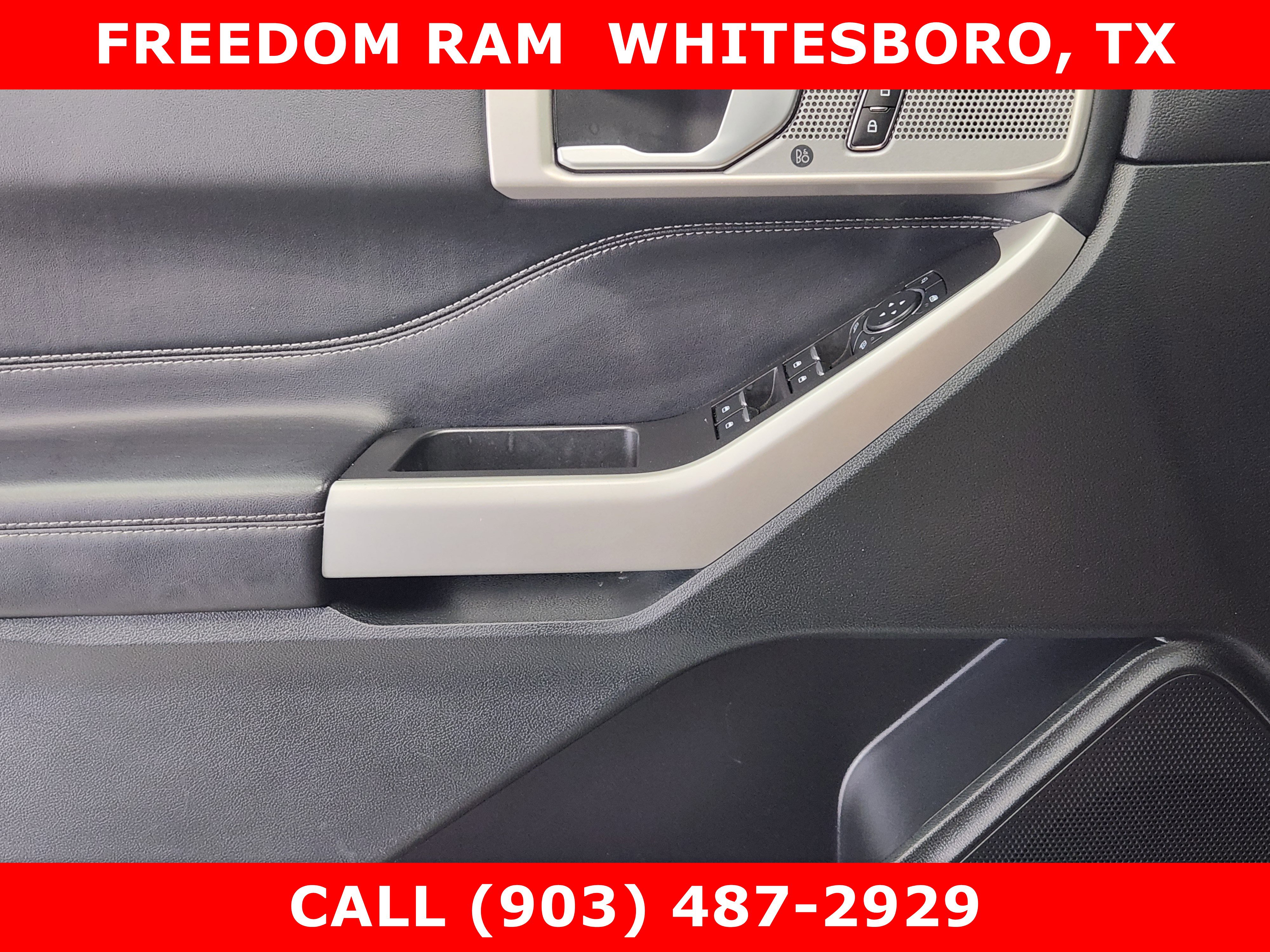 Used 2024 Ford Explorer Limited AWD/4WD image 18