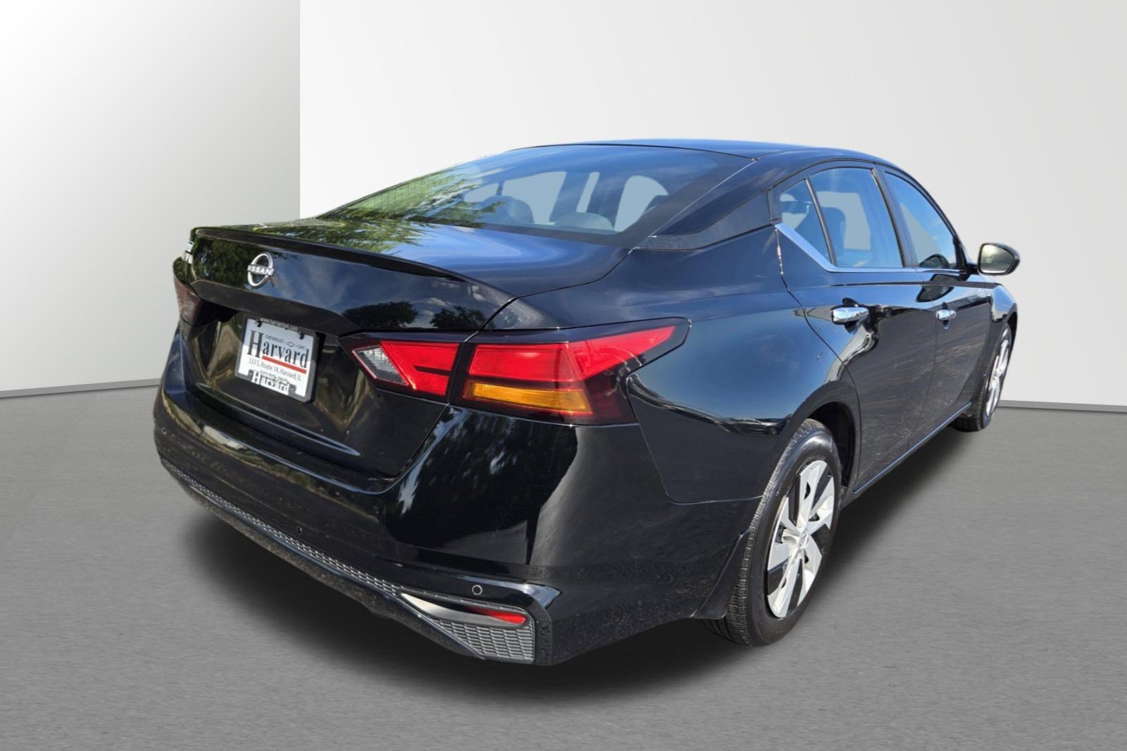 Used 2024 Nissan Altima 2.5 S FWD image 4