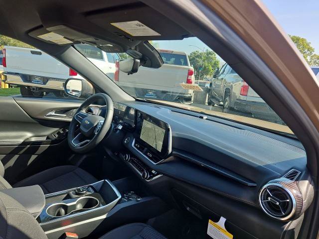 New 2027 Chevrolet Equinox LT w/ Safety and Technology Package FWD image 29