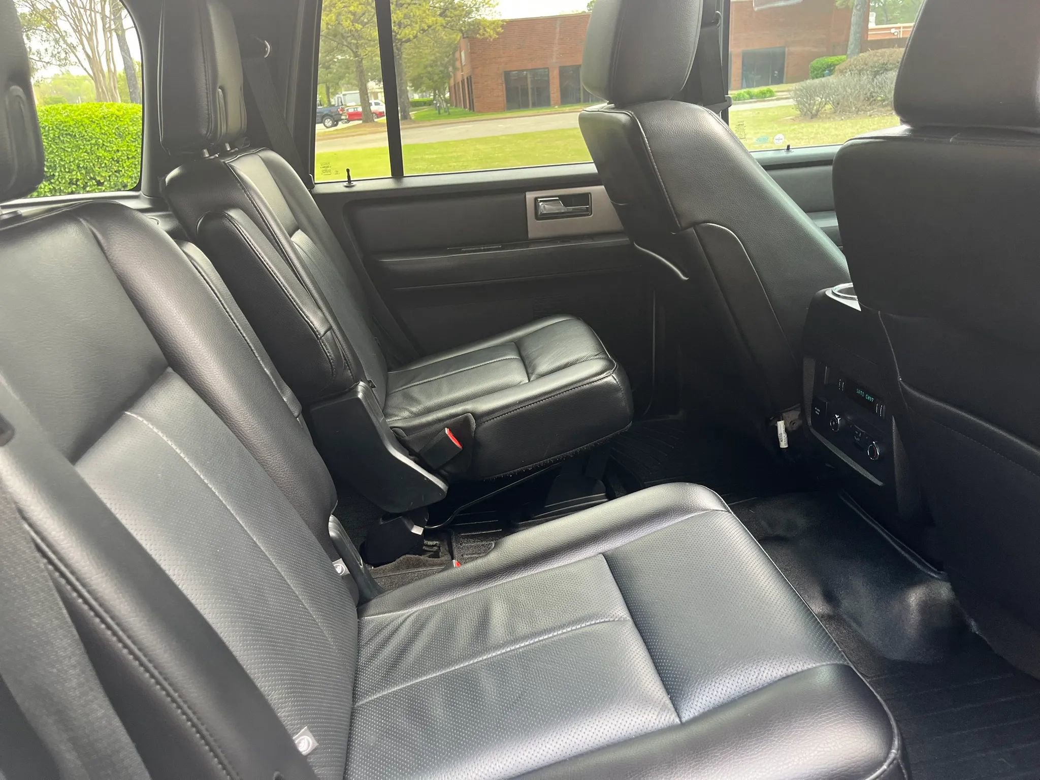 Used 2017 Ford Expedition Limited w/ Equipment Group 301A image 24