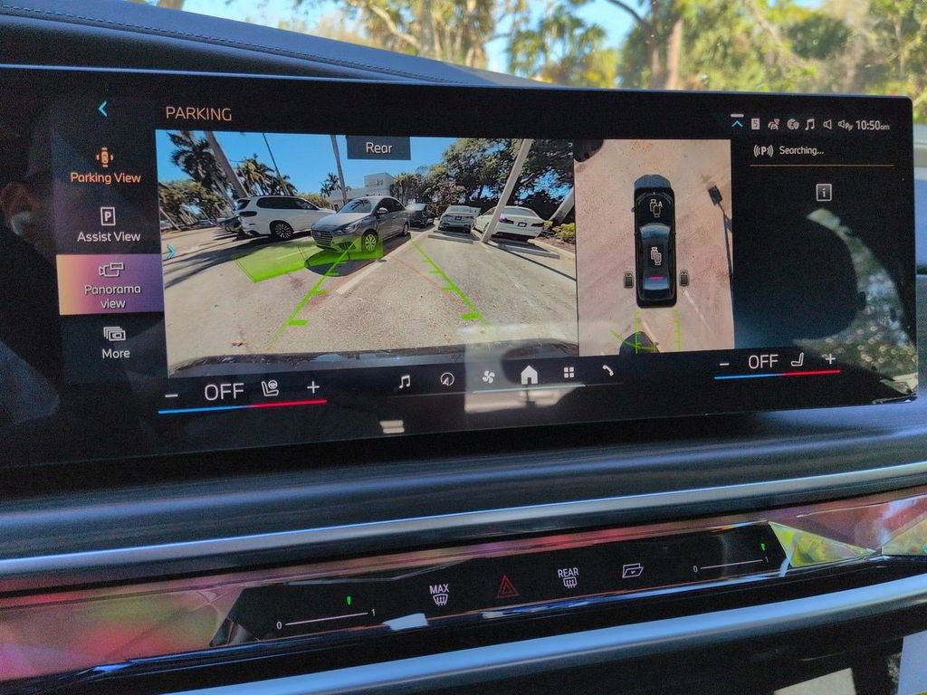 New 2026 BMW 750e xDrive w/ Executive Package image 19