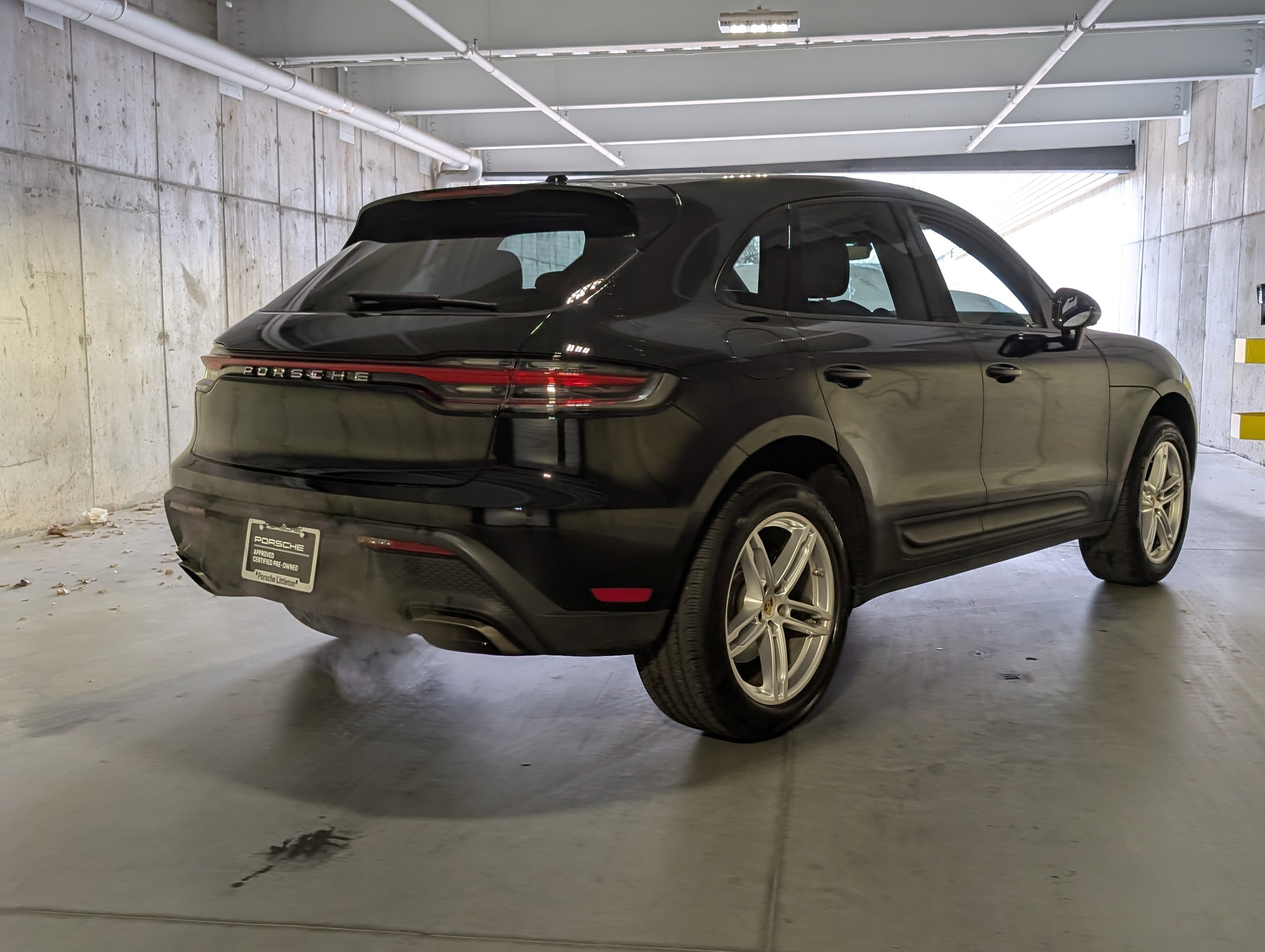 Used 2024 Porsche Macan image 9