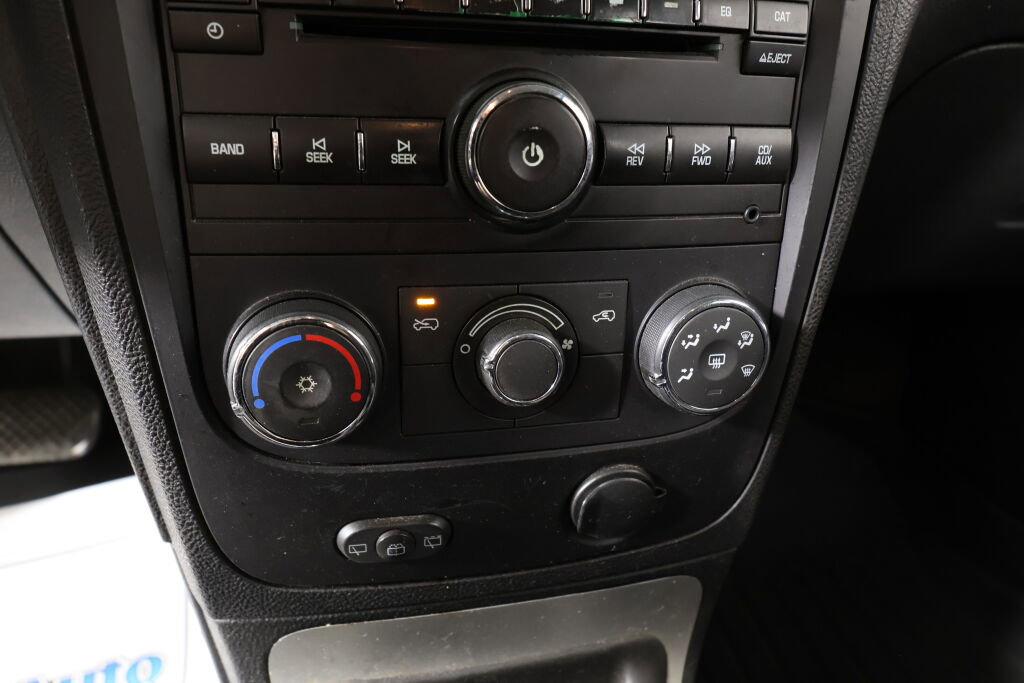 Used 2010 Chevrolet HHR LT image 34
