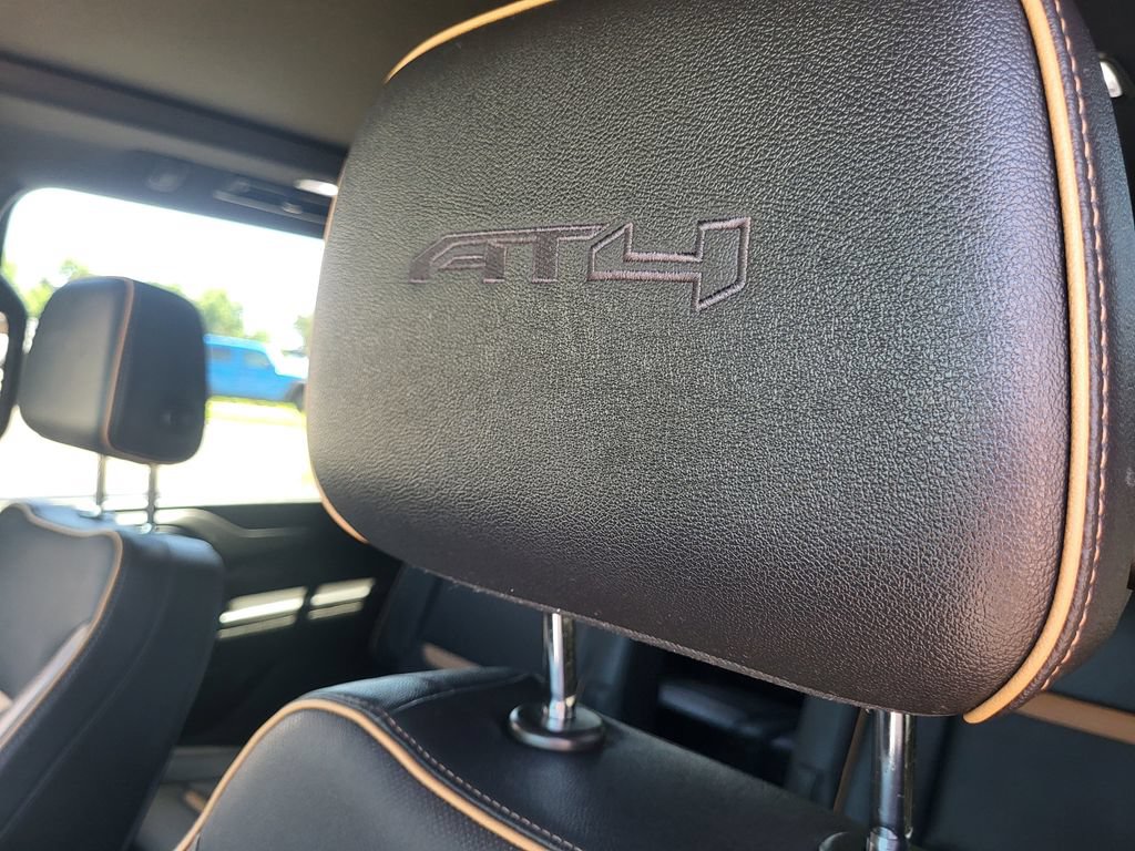 Used 2022 GMC Yukon XL AT4 AWD/4WD image 16