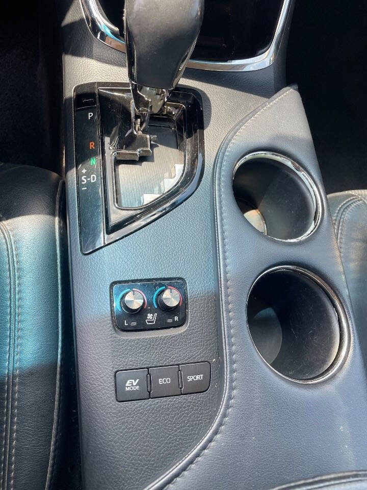 Used 2013 Toyota Avalon Limited image 15