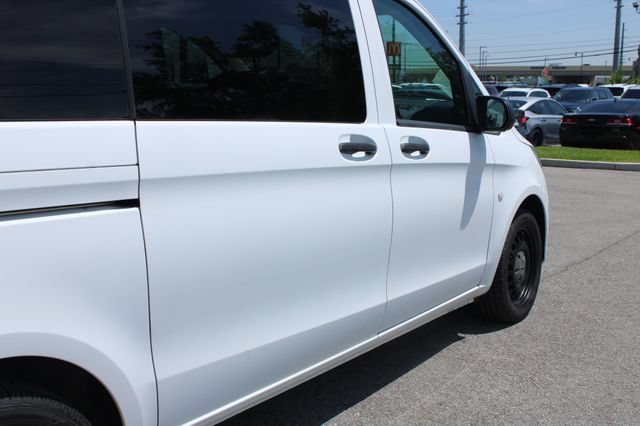 Used 2017 Mercedes-Benz Metris Passenger image 44