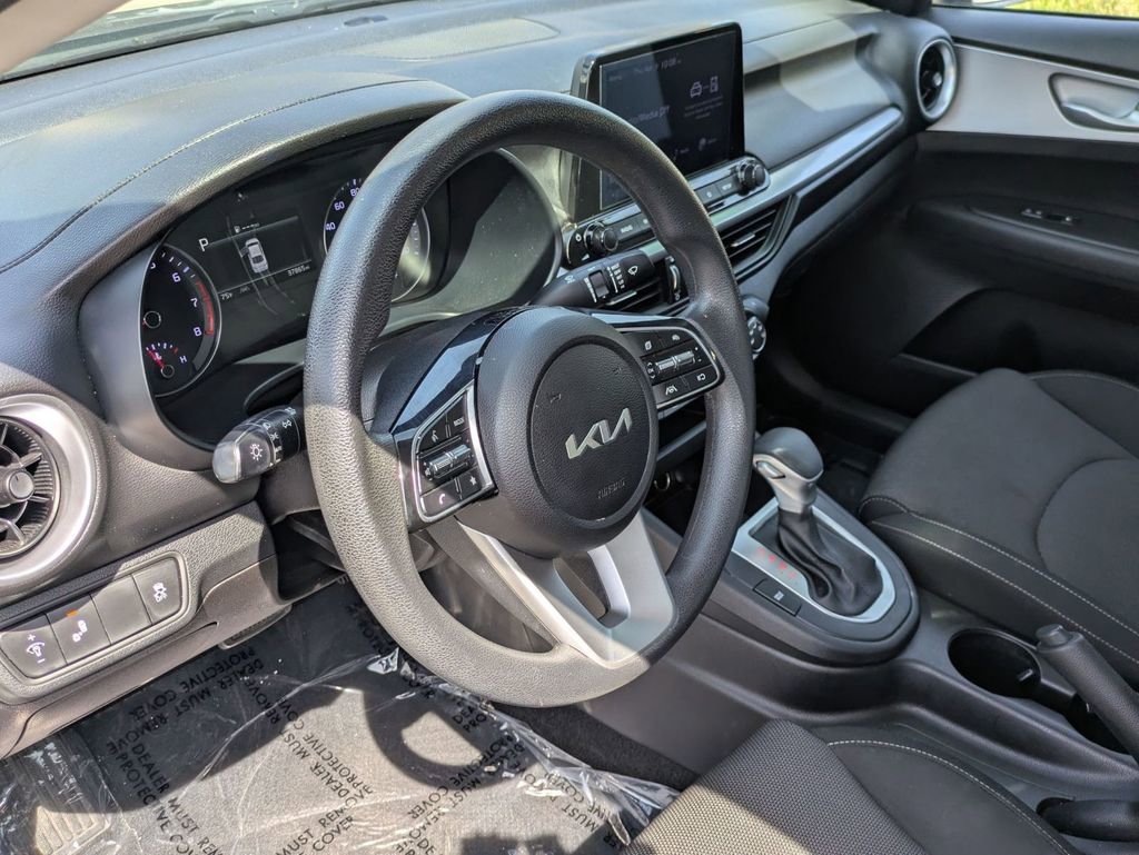 Used 2023 Kia Forte LXS w/ LXS Technology Package image 15