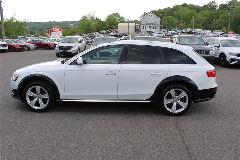 Used 2016 Audi A4 Premium w/ Audi MMI Navigation Plus AWD/4WD image 4