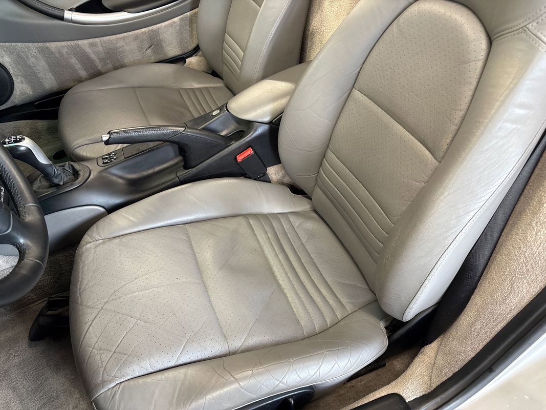 Used 2000 Porsche Boxster S image 43