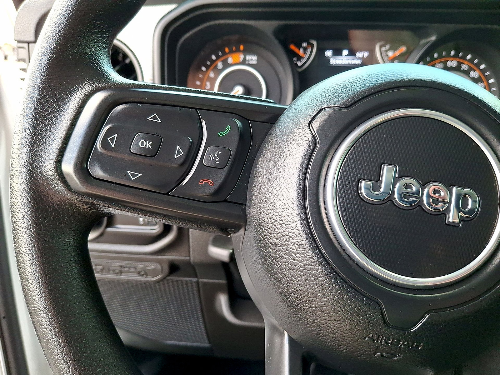 Used 2024 Jeep Wrangler Unlimited Sport AWD/4WD image 17